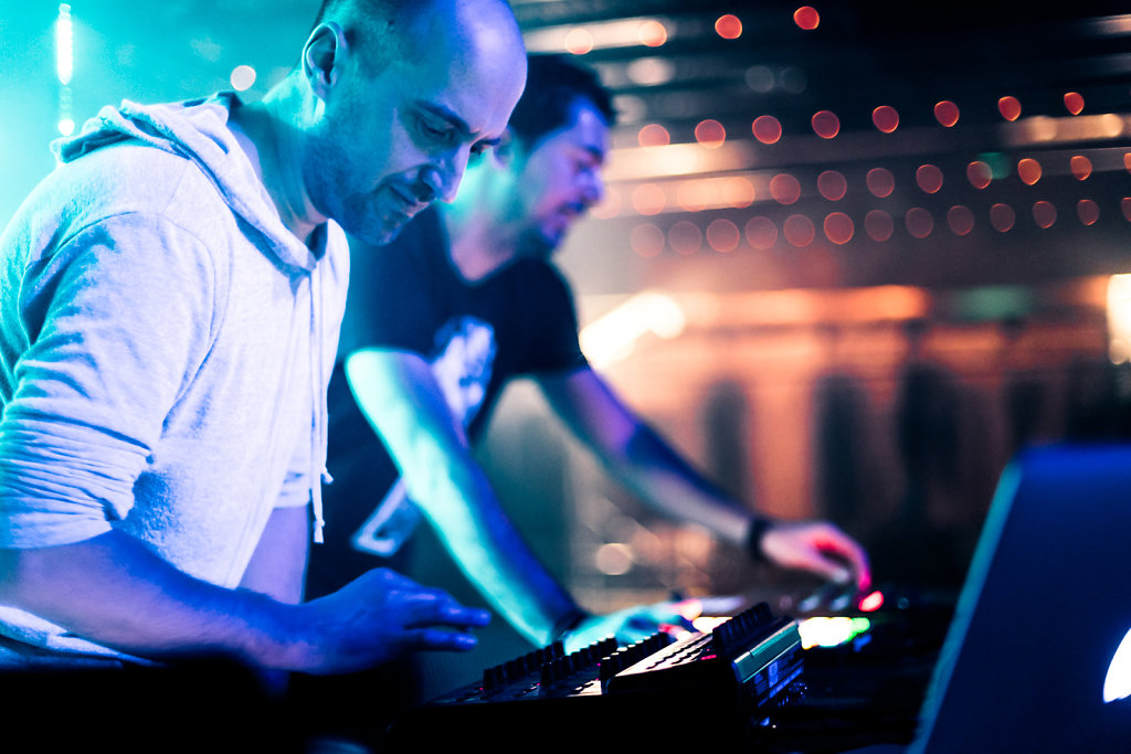 Contakt 07
